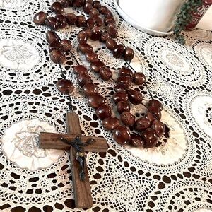 X-Large Kukui Seed Catholic Crucifix Rosary